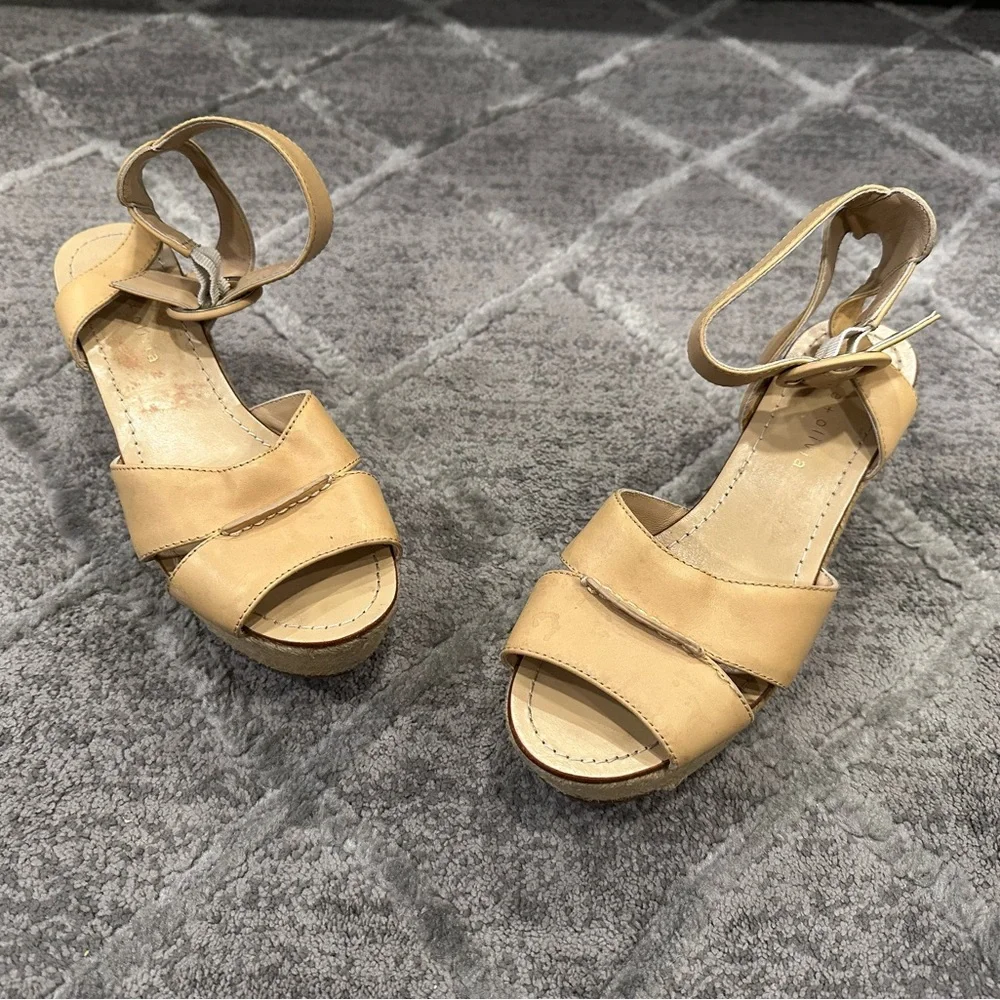 Alice and Olivia Roberta Espadrilles in Tan AS IS